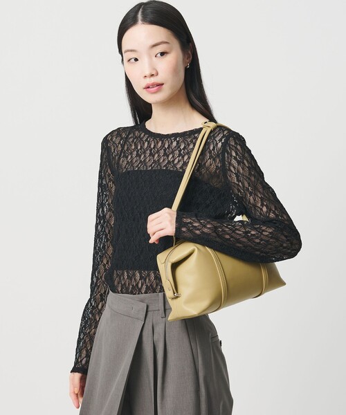 BEAUTY&YOUTH UNITED ARROWS(ビューティーアンドユースユナイテッドアローズ)の「ジップ スクエア ボストンバッグ(ショルダーバッグ・レディース・ダークブラウン/クリーム・FREE)」の6枚目の写真