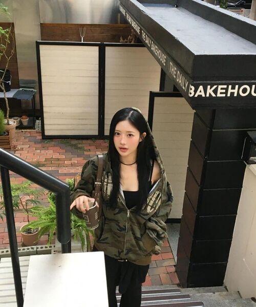 IDWS(アイドンワナセル)の「Oblique Hoodie Zip Up Light Multi(パーカー・レディース・その他・0/1/2)」の9枚目の写真