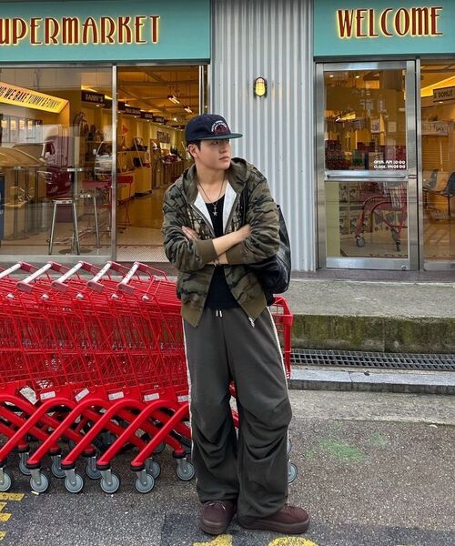 IDWS(アイドンワナセル)の「Oblique Hoodie Zip Up Light Multi(パーカー・レディース・その他・0/1/2)」の7枚目の写真