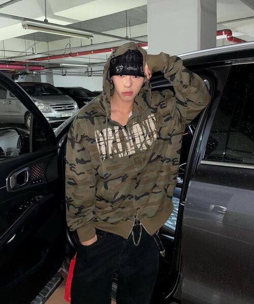IDWS(アイドンワナセル)の「Oblique Hoodie Zip Up Light Multi(パーカー・レディース・その他・0/1/2)」の5枚目の写真