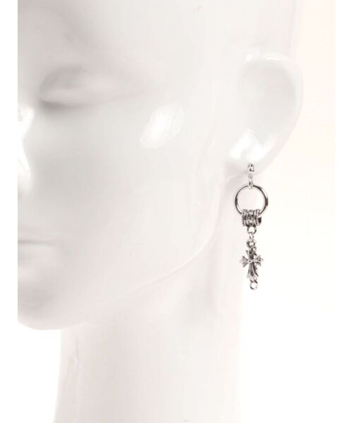 EVRIS(エヴリス)の「CHAIN CROSS MOTIF ピアス(ピアス(両耳用)・レディース・シルバー/ゴールド・FREE)」の12枚目の写真