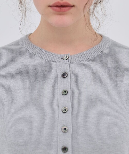 PUBLIC TOKYO（パブリックトウキョウ）の「【2026春新作】コットンシルククルーカーデ（カーディガン/ボレロ・レディース・グレー/ピンク/ホワイト/ブラック・FREE）」の18枚目の写真