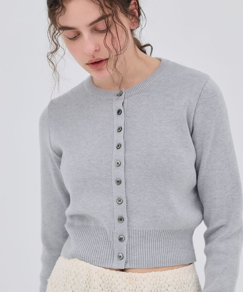 PUBLIC TOKYO（パブリックトウキョウ）の「【2026春新作】コットンシルククルーカーデ（カーディガン/ボレロ・レディース・グレー/ピンク/ホワイト/ブラック・FREE）」の3枚目の写真