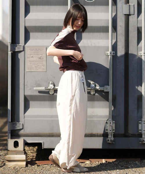 PUMA(プーマ)の「PUMA/プーマ PPG WOVEN PANTS WIDE LEG W ロンパン 637475(その他パンツ・レディース・ブラック/グレー・L/M)」の9枚目の写真