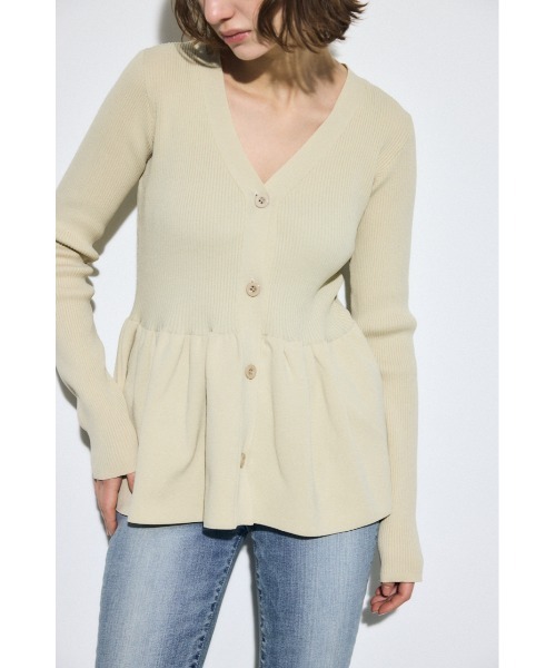 AZUL by moussy(アズールバイマウジー)の「ペプラムカーディガン(カーディガン/ボレロ・レディース・ブラック/アイボリー/グレー・FREE)」の2枚目の写真