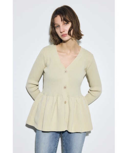 AZUL by moussy(アズールバイマウジー)の「ペプラムカーディガン(カーディガン/ボレロ・レディース・ブラック/アイボリー/グレー・FREE)」の5枚目の写真