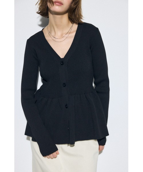 AZUL by moussy(アズールバイマウジー)の「ペプラムカーディガン(カーディガン/ボレロ・レディース・ブラック/アイボリー/グレー・FREE)」の12枚目の写真