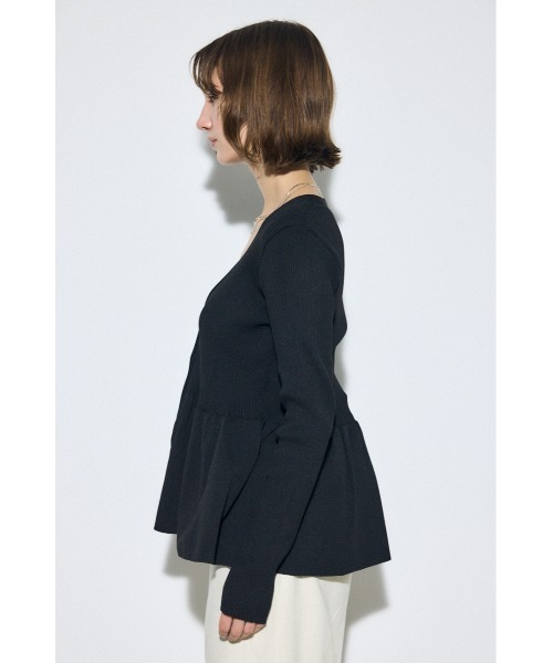 AZUL by moussy(アズールバイマウジー)の「ペプラムカーディガン(カーディガン/ボレロ・レディース・ブラック/アイボリー/グレー・FREE)」の14枚目の写真