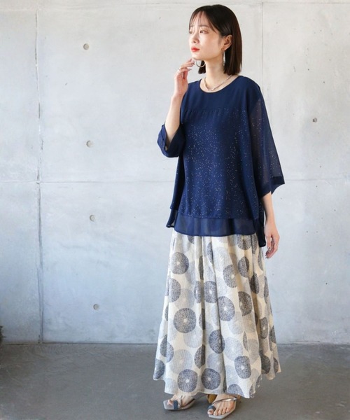 OTONA(オトナ)の「レイヤード風大人のラメシアートップス(Tシャツ/カットソー・レディース・ネイビー・FREE)」の8枚目の写真