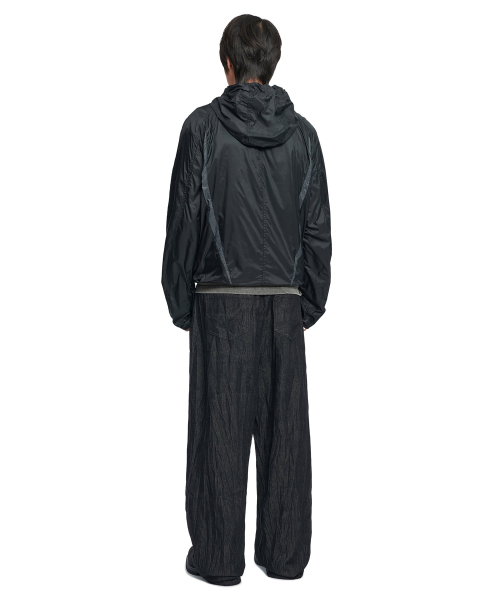 NOMANUAL（NOMANUAL）の「LIGHT SLASH JACKET - GLOSSY BLACK（ナイロンジャケット・レディース・その他・MEDIUM/LARGE/X-LARGE/SMALL）」の13枚目の写真