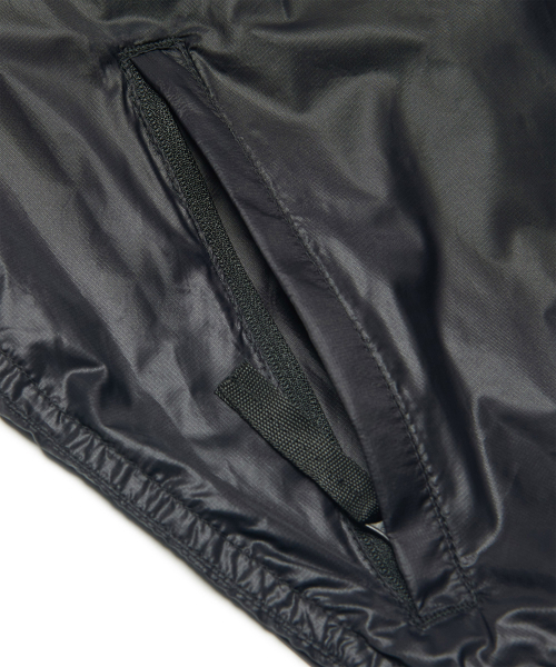NOMANUAL（NOMANUAL）の「LIGHT SLASH JACKET - GLOSSY BLACK（ナイロンジャケット・レディース・その他・MEDIUM/LARGE/X-LARGE/SMALL）」の16枚目の写真