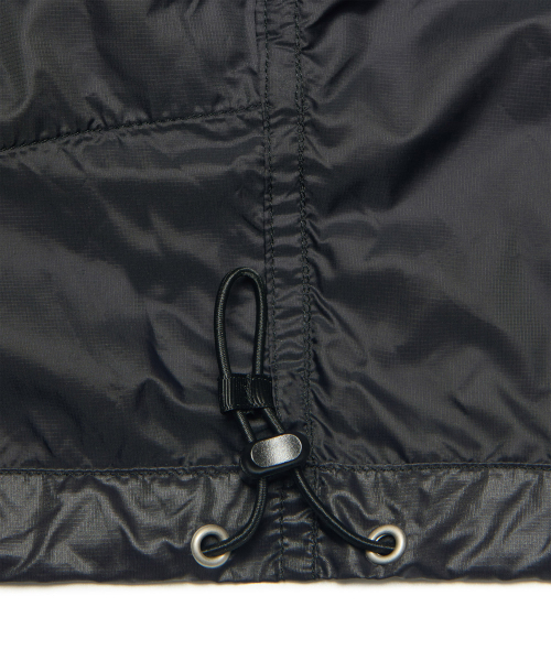 NOMANUAL（NOMANUAL）の「LIGHT SLASH JACKET - GLOSSY BLACK（ナイロンジャケット・レディース・その他・MEDIUM/LARGE/X-LARGE/SMALL）」の6枚目の写真