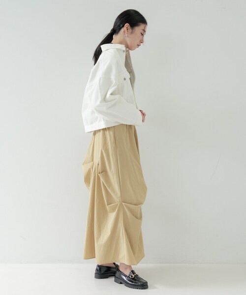 GALLEST(ギャレスト)の「ランダムタックスカート(スカート・レディース・ベージュ/オフホワイト・38)」の22枚目の写真