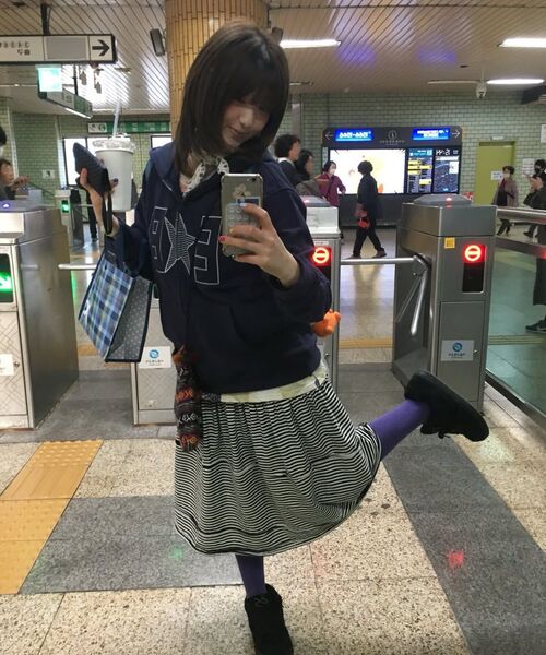 EXPIRED GIRL(エクスパイアードガール)の「Open Edge Midi Skirt Stripe(スカート・レディース・その他・FREE)」の11枚目の写真