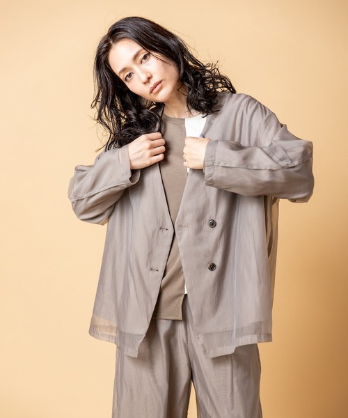 OSMOSIS(オズモーシス)の「シアーレイヤードジャケット(ノーカラージャケット・レディース・アイボリー/グレイッシュベージュ/ブラック・ONE SIZE)」の1枚目の写真