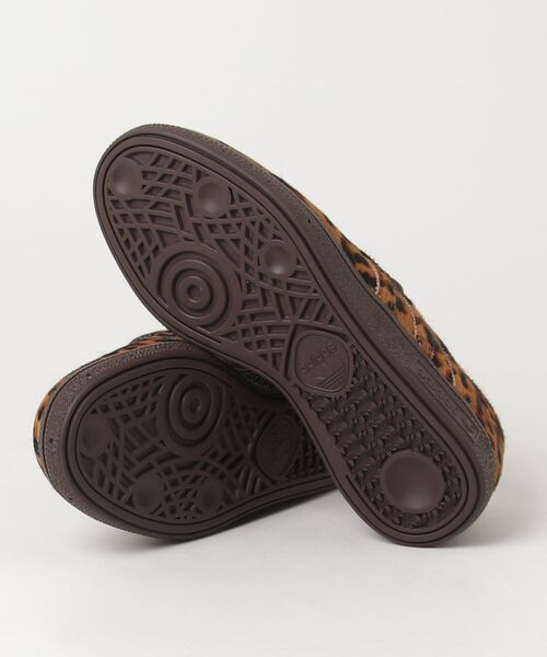 adidas(アディダス)の「(ADIDAS)HANDBALL SPEZIAL LOAFER(ローファー・レディース・ブラウン・24cm/25cm/23cm)」の2枚目の写真