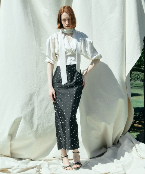 EIMY ISTOIRE(エイミーイストワール)の「EIMY MARIEE SATIN BLOUSE(シャツ/ブラウス・レディース・オフホワイト/ブラック・F)」の7枚目の写真