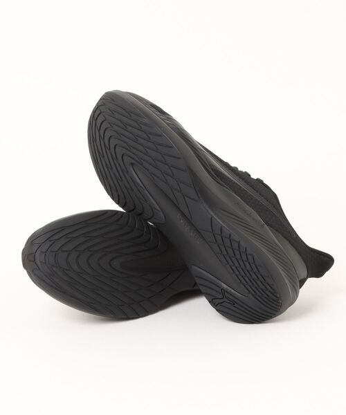 PUMA(プーマ)の「【PUMA】ダッシャー LITE EASE IN(スニーカー・メンズ・ブラック・25.5cm/26.0cm/26.5cm/27.0cm/27.5cm/28.0cm)」の3枚目の写真