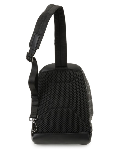 Guess（ゲス）の「MILANO Backpack Crossbody（ショルダーバッグ・メンズ・グレー/ブラウン・ONE SIZE）」の4枚目の写真