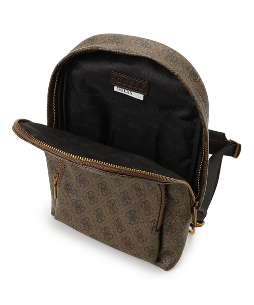Guess（ゲス）の「MILANO Backpack Crossbody（ショルダーバッグ・メンズ・グレー/ブラウン・ONE SIZE）」の7枚目の写真