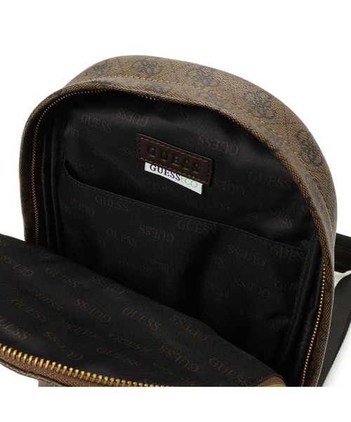 Guess（ゲス）の「MILANO Backpack Crossbody（ショルダーバッグ・メンズ・グレー/ブラウン・ONE SIZE）」の10枚目の写真