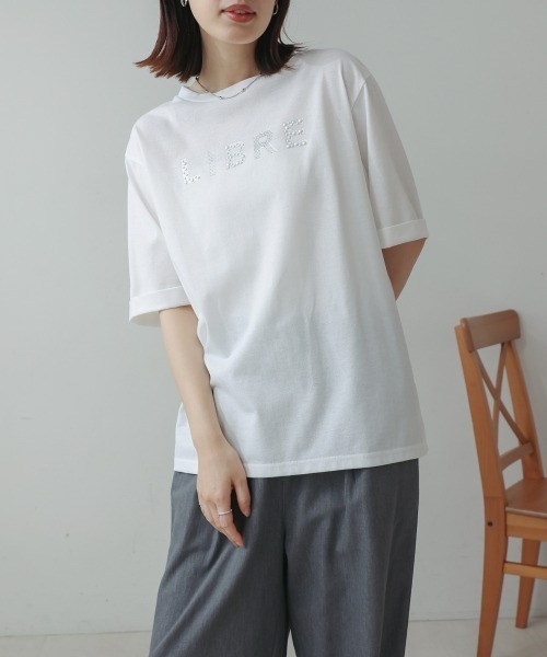 Bou Jeloud(ブージュルード)の「箔ストーンロゴTシャツ(Tシャツ/カットソー・レディース・チャコールグレー/オフホワイト/グレイッシュベージュ・FREE)」の6枚目の写真