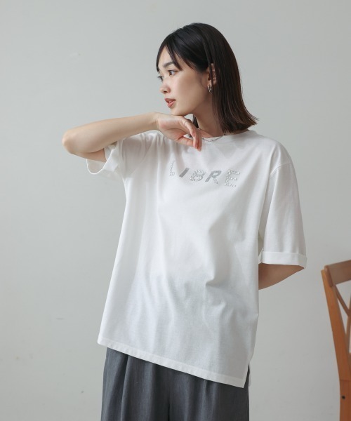 Bou Jeloud(ブージュルード)の「箔ストーンロゴTシャツ(Tシャツ/カットソー・レディース・チャコールグレー/オフホワイト/グレイッシュベージュ・FREE)」の8枚目の写真