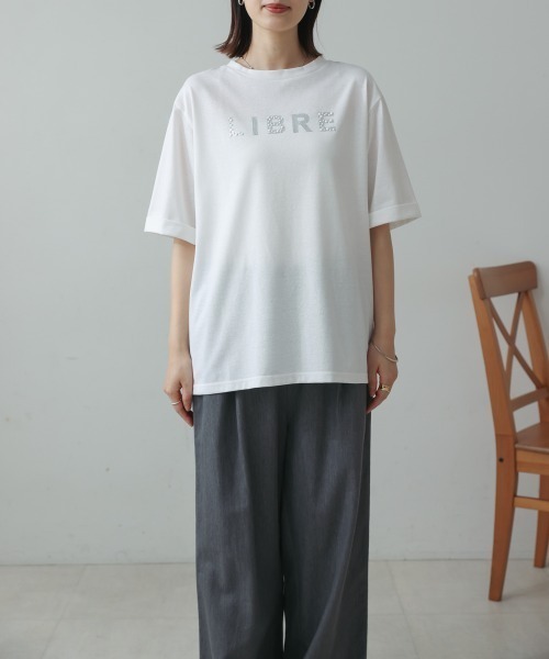 Bou Jeloud(ブージュルード)の「箔ストーンロゴTシャツ(Tシャツ/カットソー・レディース・チャコールグレー/オフホワイト/グレイッシュベージュ・FREE)」の16枚目の写真