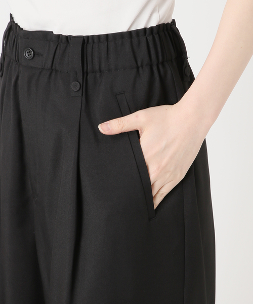 B.C STOCK(ベーセーストック)の「ウォッシャブル / UVケア / 接触冷感 / PLトロカーゴタックパンツ(カーゴパンツ・レディース・ベージュ/ブラック・MEDIUM/SMALL)」の22枚目の写真