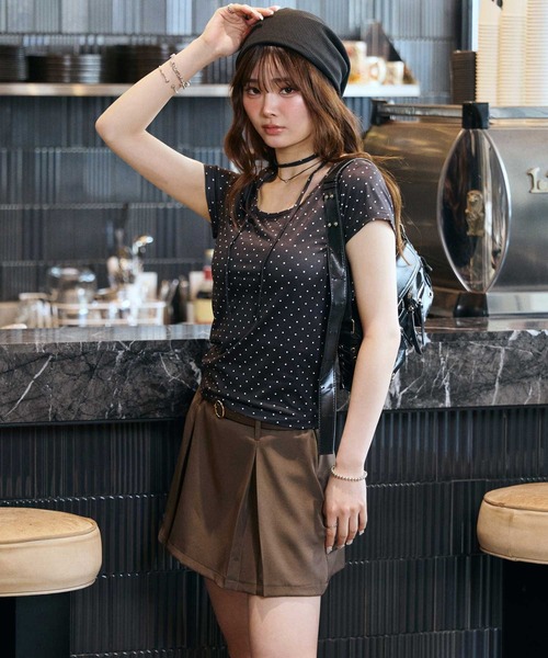 muet.（ミュエ）の「チョーカー付きコンパクトシルエットドット柄Tシャツ（Tシャツ/カットソー・レディース・グレー/オフホワイト/ブラック・MEDIUM/LARGE）」の17枚目の写真