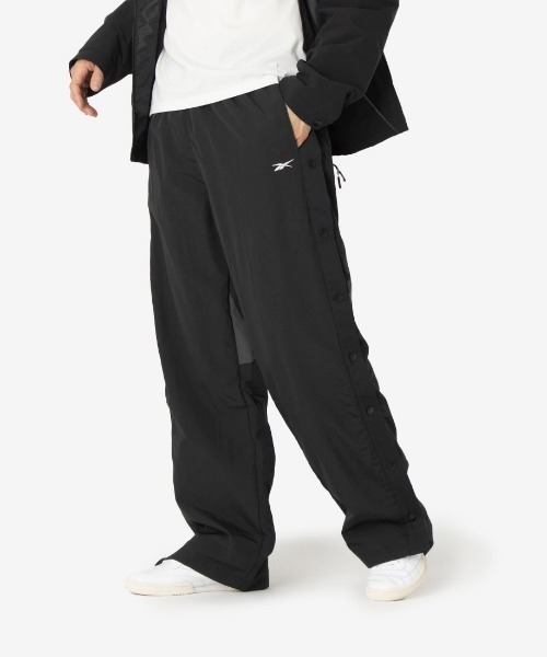 Reebok(リーボック)の「スナップ パンツ / RBK.B SNAP PANT(その他パンツ・メンズ・ブラック/グレー・LARGE/X-LARGE/SMALL/MEDIUM)」の1枚目の写真