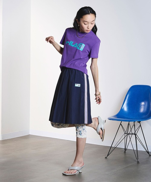 FILA（フィラ）の「(FILAⅹROSEBUD)SIDE LINE PLEATED SKIRT（スカート・レディース・ホワイト/ネイビー・ONE SIZE）」の8枚目の写真