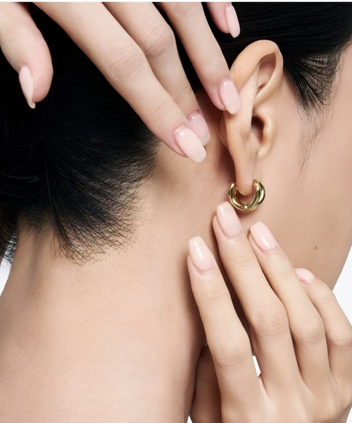 Lyvi(ライビィ)の「Layered Orbit Hoop Pierce / 金属アレルギー対応(ピアス(両耳用)・レディース・シルバー/ゴールド・FREE)」の3枚目の写真