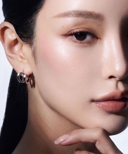 Lyvi(ライビィ)の「Layered Orbit Hoop Pierce / 金属アレルギー対応(ピアス(両耳用)・レディース・シルバー/ゴールド・FREE)」の20枚目の写真