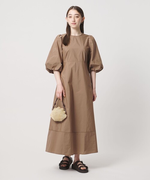 UNITED ARROWS（ユナイテッドアローズ）の「ファブリカ パフ ワンピース（ワンピース・レディース・ブラウン系/ネイビー/その他2・38/36）」の4枚目の写真
