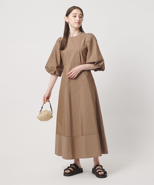 UNITED ARROWS（ユナイテッドアローズ）の「ファブリカ パフ ワンピース（ワンピース・レディース・ブラウン系/ネイビー/その他2・38/36）」の5枚目の写真