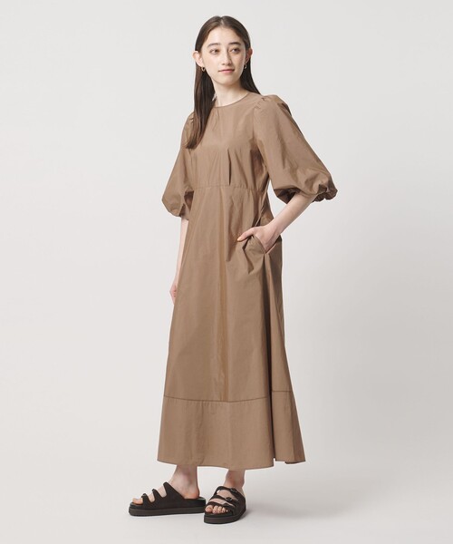 UNITED ARROWS（ユナイテッドアローズ）の「ファブリカ パフ ワンピース（ワンピース・レディース・ブラウン系/ネイビー/その他2・38/36）」の6枚目の写真