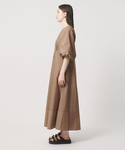 UNITED ARROWS（ユナイテッドアローズ）の「ファブリカ パフ ワンピース（ワンピース・レディース・ブラウン系/ネイビー/その他2・38/36）」の14枚目の写真