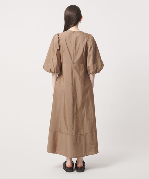 UNITED ARROWS（ユナイテッドアローズ）の「ファブリカ パフ ワンピース（ワンピース・レディース・ブラウン系/ネイビー/その他2・38/36）」の15枚目の写真