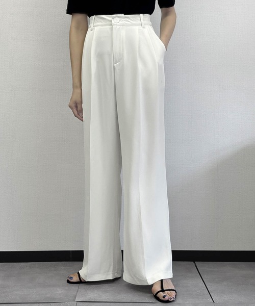 LOWO(ロワ)の「【S~2Lサイズ展開】タック入りセンタープレスワイドスラックスパンツ(スラックス・レディース・アイボリー/ブラック/グレー/オフホワイト・S/2L/L/M)」の9枚目の写真