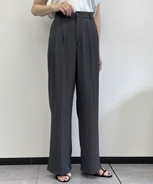 LOWO(ロワ)の「【S~2Lサイズ展開】タック入りセンタープレスワイドスラックスパンツ(スラックス・レディース・アイボリー/ブラック/グレー/オフホワイト・S/2L/L/M)」の12枚目の写真