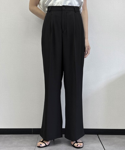 LOWO(ロワ)の「【S~2Lサイズ展開】タック入りセンタープレスワイドスラックスパンツ(スラックス・レディース・アイボリー/ブラック/グレー/オフホワイト・S/2L/L/M)」の14枚目の写真