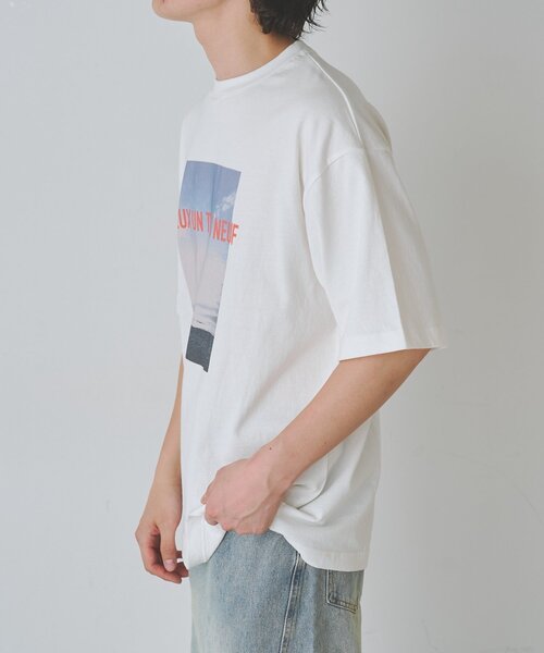 COLONY 2139(コロニートゥーワンスリーナイン)の「シーサイドフォトプリントTシャツ(Tシャツ/カットソー・メンズ・ブラック/ホワイト・LARGE/MEDIUM)」の6枚目の写真