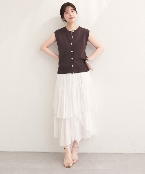 natural couture（ナチュラルクチュール）の「ニュアンス釦ノースリニット（ニット/セーター・レディース・ブラック/アイボリー/ブラウン/イエロー・FREE）」の22枚目の写真