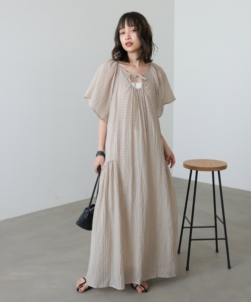 Bab(バブ)の「【選べるサイズ展開】前後2WAYシアーサッカーラメティアードワンピース(ワンピース・レディース・ネイビー/グレー/ベージュ・S/M)」の22枚目の写真