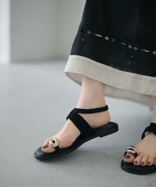 LAULEN(ローレン)の「silver motif thong sandals /シルバーモチーフトングサンダル(サンダル・レディース・キャメル/ブラック・23cm/24cm/24.5cm)」の10枚目の写真