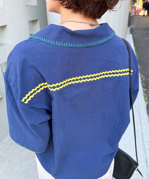 DOUBLE NAME（ダブルネーム）の「CRAFT刺しゅう開襟シャツ（シャツ/ブラウス・レディース・ネイビー/オフホワイト/イエロー・FREE）」の22枚目の写真
