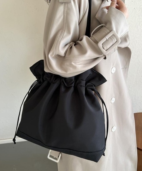 Beststore(ベストストア)の「大人可愛い 2way 巾着トートバッグ A4収納可 軽量 マザーズバッグ(トートバッグ・レディース・イエロー/オフホワイト/ブラック/ベージュ・FREE)」の7枚目の写真