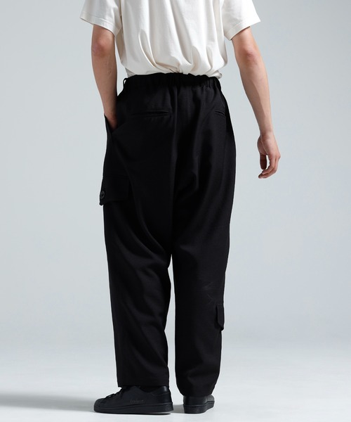 Y-3(ワイスリー)の「Y-3 SPORT UNIFORM TAPERED PANTS(その他パンツ・メンズ・ブラック・LARGE/MEDIUM/SMALL/X-SMALL/X-LARGE)」の2枚目の写真