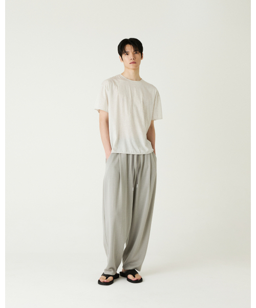 THEENDQUESTION(ジエンドクエスチョン)の「Relax tuck pants / GRAY(その他パンツ・レディース・その他・FREE)」の5枚目の写真